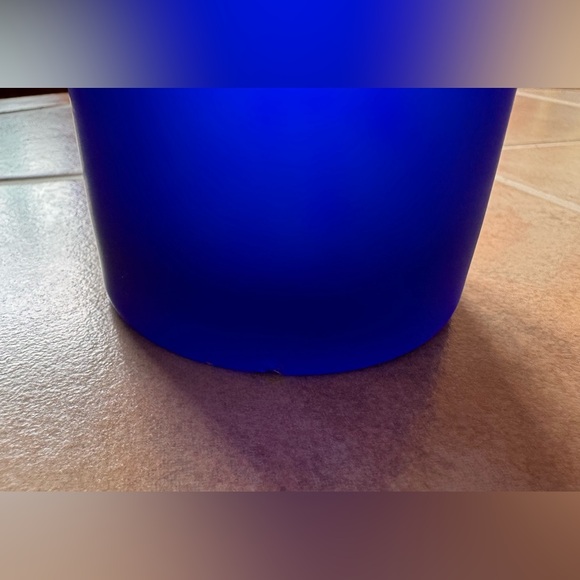 Vintage cobalt blue glass Vase✨ - Picture 10 of 15
